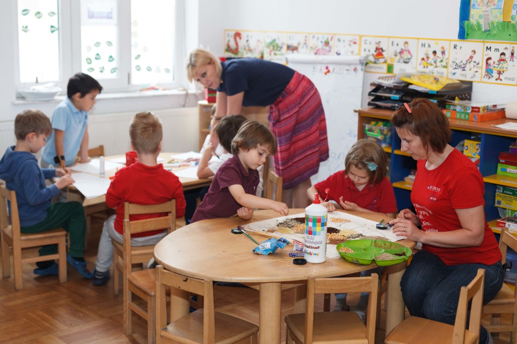 Acorns nursery activity